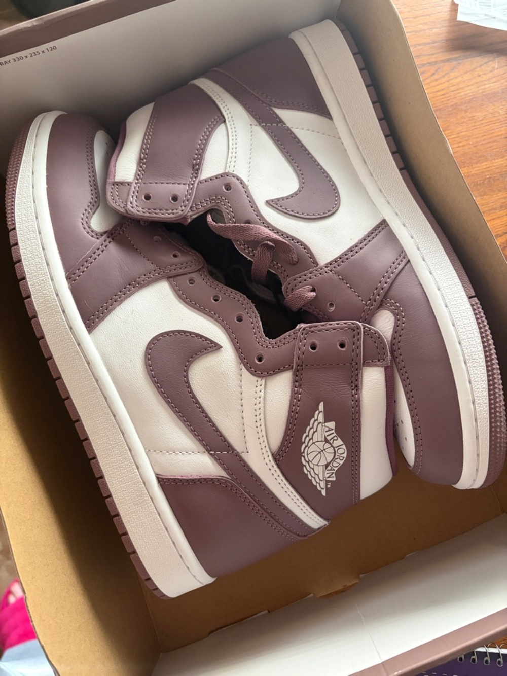 Nike Air Jordan 1 Retro high og White and Mauve Sneakers